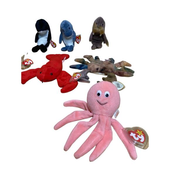 Lot Of 8 Ty Beanie Babies Ocean Themed Whale Dolphin Lobster Crab Sea Lion +more - Picture 3 of 5